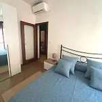 Arts At 5 Terre Coast Appartement *