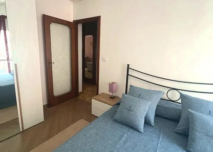 Arts At 5 Terre Coast Apartman *